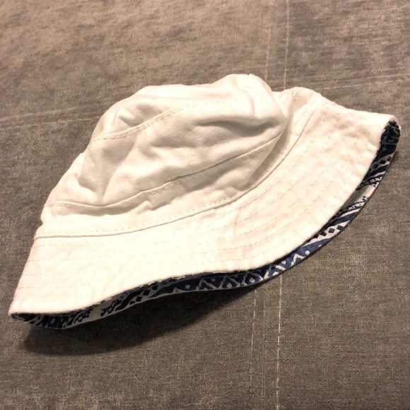 Carter’s | Reversible Bucket Hat for Baby - Picture 2 of 8